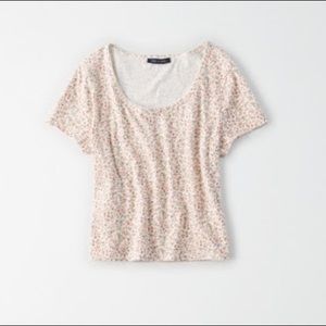 American Eagle- Baby Tee- Cream Floral-Medium